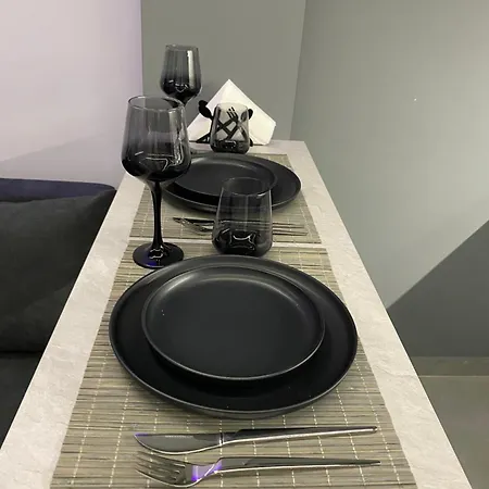 Apartament Crystal Grey Elite 2 *