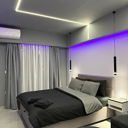 Crystal Grey Elite 2 Apartman *