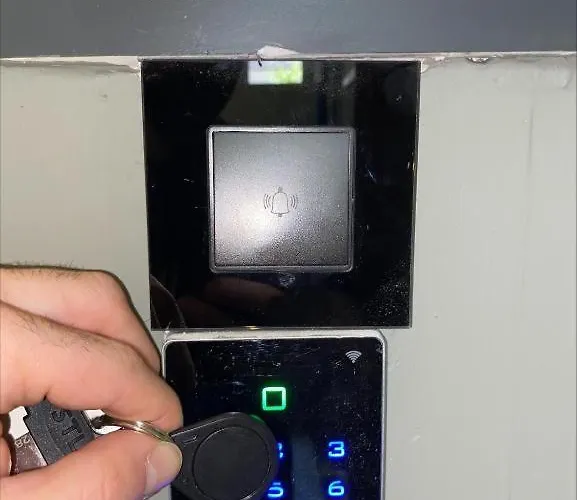 Crystal Grey Elite 2